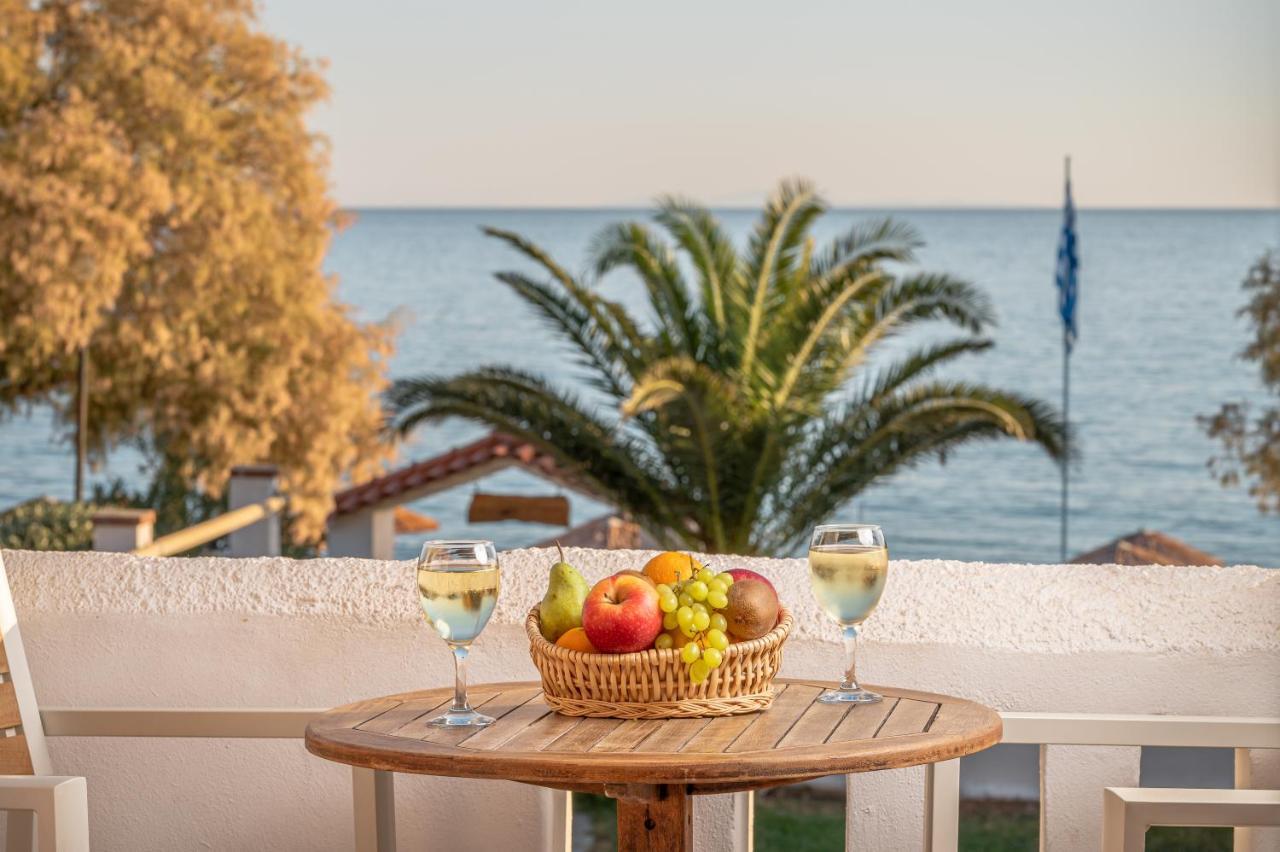 Princess Tia Hotel Sisam Dış mekan fotoğraf