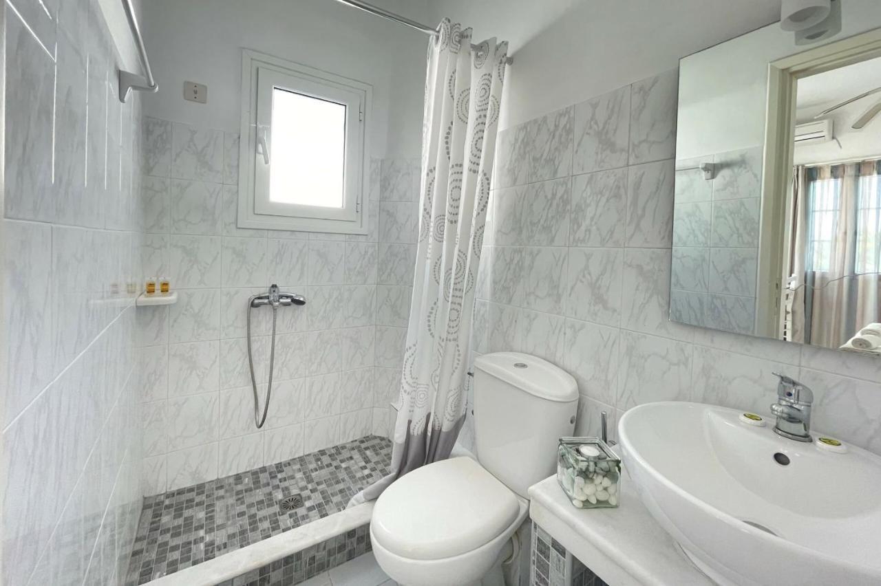 Princess Tia Hotel Sisam Dış mekan fotoğraf